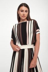 Sweter damski Pegola WEEKEND MAX MARA. Swetry nierozpinane damskie Weekend Max Mara, s, bez wzorów, bez kołnierzyka, bez ramiączek. Za 979.00 zł.