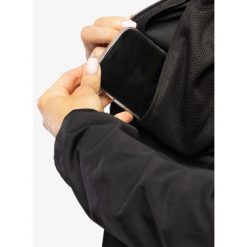 Kurtka softshell damska Marmot Alt HB Hoody. Czarne kurtki sportowe damskie Marmot, bez wzorów, z softshellu, bez ramiączek, bez kaptura, trekkingowe. W wyprzedaży za 537.45 zł.