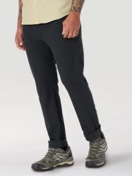 WRANGLER FWDS 5 POCKET ATG MĘSKIE SPODNIE MATERIAŁOWE PANT BLACK WA1P57100 112144844. Czarne spodnie materiałowe męskie Wrangler, bez wzorów, z materiału. Za 229.99 zł.