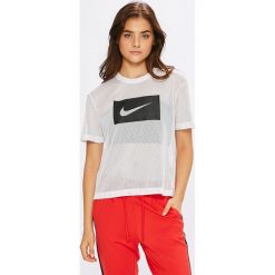 Nike Sportswear - T-shirt. Białe t-shirty damskie Nike Sportswear, l, bez wzorów, z poliesteru, bez kołnierzyka, bez ramiączek. W wyprzedaży za 59.90 zł.