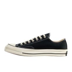 Buty do chodzenia dla dorosłych Converse Chuck Taylor All-Star 70 Ox Black White. Czarne obuwie sportowe damskie Converse, bez wzorów, bez zapięcia, trekkingowe. Za 361.70 zł.