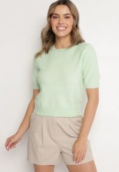Zielony Sweter z Wełną i Krótkim Rękawem Turosa. Zielone swetry nierozpinane damskie Born2be, bez wzorów, z jeansu, eleganckie, bez kołnierzyka, bez ramiączek. Za 109.99 zł.