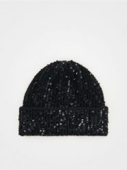Czapka beanie z cekinami - czarny. Czarne czapki damskie Reserved, bez wzorów. W wyprzedaży za 22.99 zł.