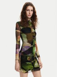 Desigual Sukienka codzienna Camouflage Lacroix 24WWVK36 Zielony Slim Fit. Zielone sukienki damskie Desigual, na co dzień, s, bez wzorów, z syntetyku, bez kołnierzyka, bez ramiączek, proste. Za 239.99 zł.
