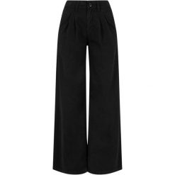 Damskie spodnie dresowe Urban Classics Organic. Czarne spodnie dresowe damskie Urban Classics, bez wzorów, z bawełny, sportowe, długie. Za 244.50 zł.