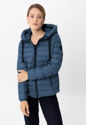 Pikowana kurtka J-NORDIC. Niebieskie kurtki sportowe damskie Volcano, na zimę, m, bez wzorów, z materiału, bez ramiączek, bez kaptura. Za 299.99 zł.