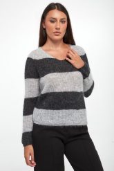 Sweter damski moherowy Ricetta MM. Swetry nierozpinane damskie MM, m, bez wzorów, z moheru, bez kołnierzyka, bez ramiączek. Za 1,079.00 zł.