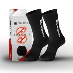 Skarpetki Tape Design Allround Superlight. Czarne skarpetki damskie TAPEDESIGN, bez wzorów. W wyprzedaży za 130.15 zł.