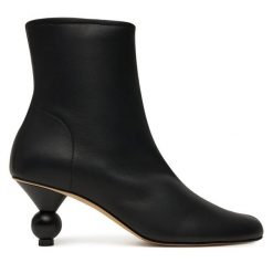 Botki Weekend Max Mara. Czarne botki damskie Weekend Max Mara, bez wzorów, bez obcasa, na słupku, bez zapięcia. Za 2,429.00 zł.