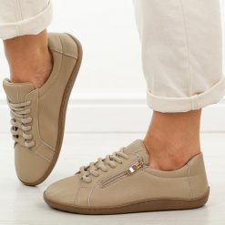 Beżowe skórzane półbuty damskie barefoot M.Daszyński Ol38-4. Brązowe półbuty damskie M.Daszyński, na jesień, bez wzorów, z jeansu, klasyczne, bez obcasa, na płaskiej podeszwie, bez zapięcia. W wyprzedaży za 206.10 zł.