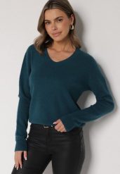 Niebieski Sweter z Wiskozą i Wełną z Dekoltem w Serek Claida. Niebieskie swetry nierozpinane damskie Born2be, bez wzorów, z jeansu, bez kołnierzyka, bez ramiączek. Za 109.99 zł.