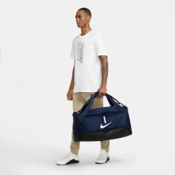 Torba Nike Academy Team Football Duffel Bag Medium 60l, Dla obu płci. Czarne torby sportowe męskie Nike, bez wzorów, z poliesteru. Za 139.99 zł.