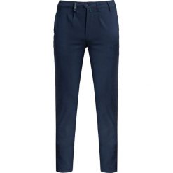 Spodnie CHERVO SPACE. Niebieskie eleganckie spodnie męskie Chervo, z aplikacjami. W wyprzedaży za 429.00 zł.