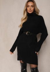 Czarna Sukienka Dzianinowa Prążkowana Lialethe. Czarne sukienki damskie Renee, do pracy, bez wzorów, z dzianiny, biznesowe, bez kołnierzyka, bez ramiączek, oversize. Za 159.99 zł.