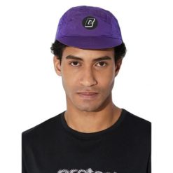 Czapka z daszkiem Circle Sportswear Run. Fioletowe czapki damskie CIRCLE SPORTSWEAR, bez wzorów. Za 295.00 zł.