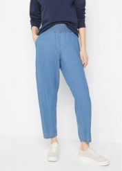 Lekkie jeansy mom, high waist, cropped. Niebieskie jeansy damskie bonprix, bez wzorów, z bawełny, eleganckie, z podwyższonym stanem. Za 124.99 zł.