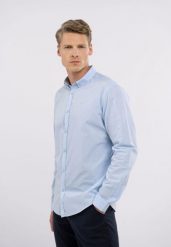 Koszula bawełniana, Slim Fit, K-SAMI. Niebieskie koszule męskie Volcano, l, bez wzorów, z bawełny, biznesowe, bez kołnierzyka, bez ramiączek. Za 139.99 zł.