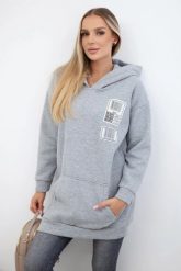Bluza z kapturem z naszywkami szara. Szare bluzy damskie KESI, l, z aplikacjami, z bawełny, bez ramiączek, z kapturem. Za 278.10 zł.