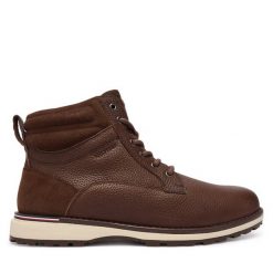 Trzewiki Tommy Hilfiger. Brązowe botki męskie Tommy Hilfiger, bez wzorów, bez obcasa, bez zapięcia. Za 489.99 zł.