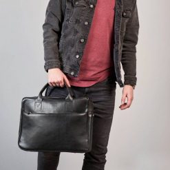 Męska Torba na Ramię Brødrene B12 czarny. Czarne torby na ramię męskie na ramię. Za 299.00 zł.