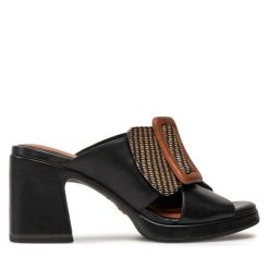 Klapki Tamaris. Brązowe klapki damskie Tamaris, bez wzorów, bez obcasa, bez zapięcia. Za 189.99 zł.
