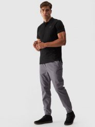 4F Spodnie casual joggery męskie - szare S. Szare spodnie materiałowe męskie 4F, bez wzorów, z bawełny. W wyprzedaży za 99.99 zł.