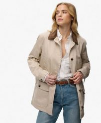 Superdry Kurtka Estate Cotton Barn – Humus Beige. Brązowe kurtki męskie Superdry, bez wzorów, z bawełny, bez kaptura. Za 473.30 zł.
