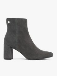 Szare botki welurowe na obcasie. Szare botki damskie Ryłko, bez wzorów, ze skóry, eleganckie, bez obcasa, na obcasie, bez zapięcia. Za 479.99 zł.