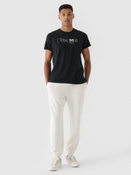 4F T-shirt regular z nadrukiem męski - czarny XXL. Czarne t-shirty męskie 4F, m, bez wzorów, z bawełny, bez kołnierzyka, bez ramiączek. W wyprzedaży za 39.99 zł.