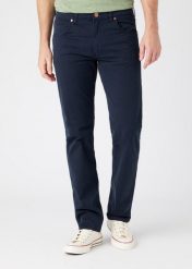 WRANGLER GREENSBORO MĘSKIE SPODNIE MATERIAŁOWE NAVY W15QY6114 112145835. Niebieskie spodnie materiałowe męskie Wrangler, bez wzorów, z materiału. Za 209.99 zł.