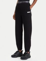 EA7 Emporio Armani Spodnie dresowe 7W000678 AF13151 UC001 Czarny Regular Fit. Czarne spodnie dresowe damskie EA7 Emporio Armani, bez wzorów, z dresówki. Za 399.99 zł.