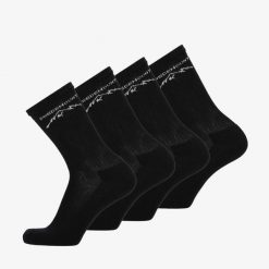 Skarpety sportowe Swedemount Sport Socks 4-Pack szybkoschnące. Czarne buty sportowe męskie SWEDEMOUNT, bez wzorów, z tkaniny, bez zapięcia, na fitness i siłownię. Za 59.99 zł.