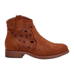 Botki Damskie Ażurowe Na Zamek Camel S.Barski HY42-081 brązowe. Brązowe botki damskie na wiosnę, w ażurowe wzory, za kostkę, bez obcasa, na obcasie, bez zapięcia. Za 173.90 zł.