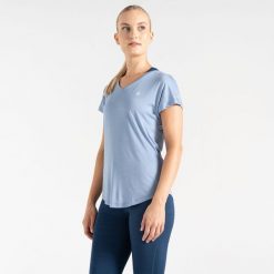 Vigilant damska sportowa koszulka. Niebieskie koszulki sportowe damskie Dare 2B, bez wzorów, bez ramiączek, na fitness i siłownię. W wyprzedaży za 59.99 zł.