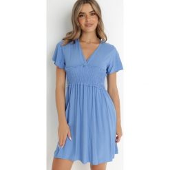 Niebieska Sukienka z Wiskozy Gulpari. Niebieskie sukienki damskie Born2be, l, bez wzorów, z wiskozy, bez kołnierzyka, bez ramiączek, mini, rozkloszowane. Za 74.99 zł.