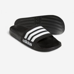 Second Life - Klapki basenowe Adidas Adilette Shower - Stan Bardzo Dobry. Białe klapki męskie Adidas, bez wzorów, z materiału, bez zapięcia. Za 74.99 zł.