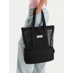 Torebka Guess Jeans. Czarne shopperki damskie Guess Jeans, z aplikacjami, z jeansu, bez dodatków. Za 189.99 zł.