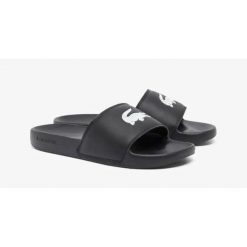 Klapki Sportowe Damskie Lacoste Serve Slide. Czarne klapki damskie Lacoste, na lato, bez wzorów, z materiału, eleganckie, bez obcasa, bez zapięcia. Za 155.20 zł.