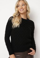Czarny Sweter z Ozdobnym Tłoczeniem Attenja. Czarne swetry nierozpinane damskie Born2be, m, bez wzorów, z jeansu, biznesowe, bez kołnierzyka, bez ramiączek. Za 109.99 zł.