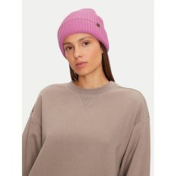 Czapka Billabong. Czerwone czapki damskie Billabong, na zimę, bez wzorów. Za 119.99 zł.