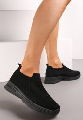 Czarne Buty Sportowe z Perforacyjnego Materiału Sherlina. Czarne obuwie sportowe damskie Renee, na lato, bez wzorów, bez zapięcia, tenisowe. Za 44.99 zł.