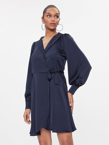 Vila Sukienka koktajlowa Ravenna 14084510 Granatowy Regular Fit. Niebieskie sukienki damskie Vila, bez wzorów, z syntetyku, wizytowe, bez kołnierzyka, bez ramiączek. Za 139.99 zł.