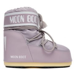 Śniegowce Moon Boot. Fioletowe śniegowce damskie Moon Boot, bez zapięcia. Za 759.99 zł.