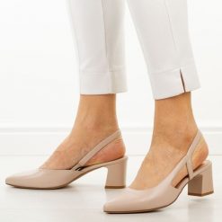 Różowe krem czółenka damskie bez pięty Sergio Leone Sk472. Czerwone czółenka damskie Sergio Leone, na jesień, bez wzorów, ze skóry, biznesowe, bez obcasa, na obcasie, bez zapięcia. Za 199.00 zł.