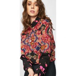 Only - Bluzka. Brązowe bluzki damskie ONLY, bez wzorów, z materiału, bez kołnierzyka, bez ramiączek. W wyprzedaży za 59.90 zł.