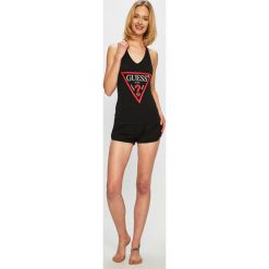 Guess Jeans - Piżama. Czarne piżamy damskie Guess Jeans, z aplikacjami, z dzianiny, bez ramiączek. W wyprzedaży za 199.90 zł.