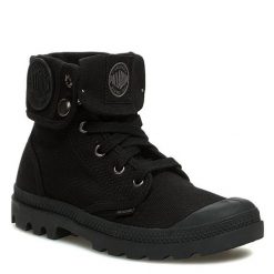 Trapery Palladium. Czarne trapery damskie Palladium, bez zapięcia. Za 259.99 zł.