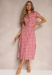 Czerwona Sukienka z Bawełny o Kroju Koszulowym w Kratę z Paskiem w Talii Revatia. Czerwone sukienki damskie Renee, na co dzień, l, bez wzorów, z bawełny, eleganckie, bez kołnierzyka, bez ramiączek, midi, koszulowe. Za 84.99 zł.