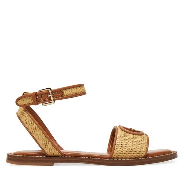 Sandały Guess. Brązowe sandały damskie Guess, z aplikacjami, bez obcasa, na płaskiej podeszwie, bez zapięcia. Za 319.99 zł.