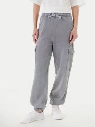 United Colors Of Benetton Spodnie dresowe 39BLDF01B Szary Regular Fit. Szare spodnie dresowe damskie United Colors Of Benetton, bez wzorów, z bawełny. Za 159.99 zł.